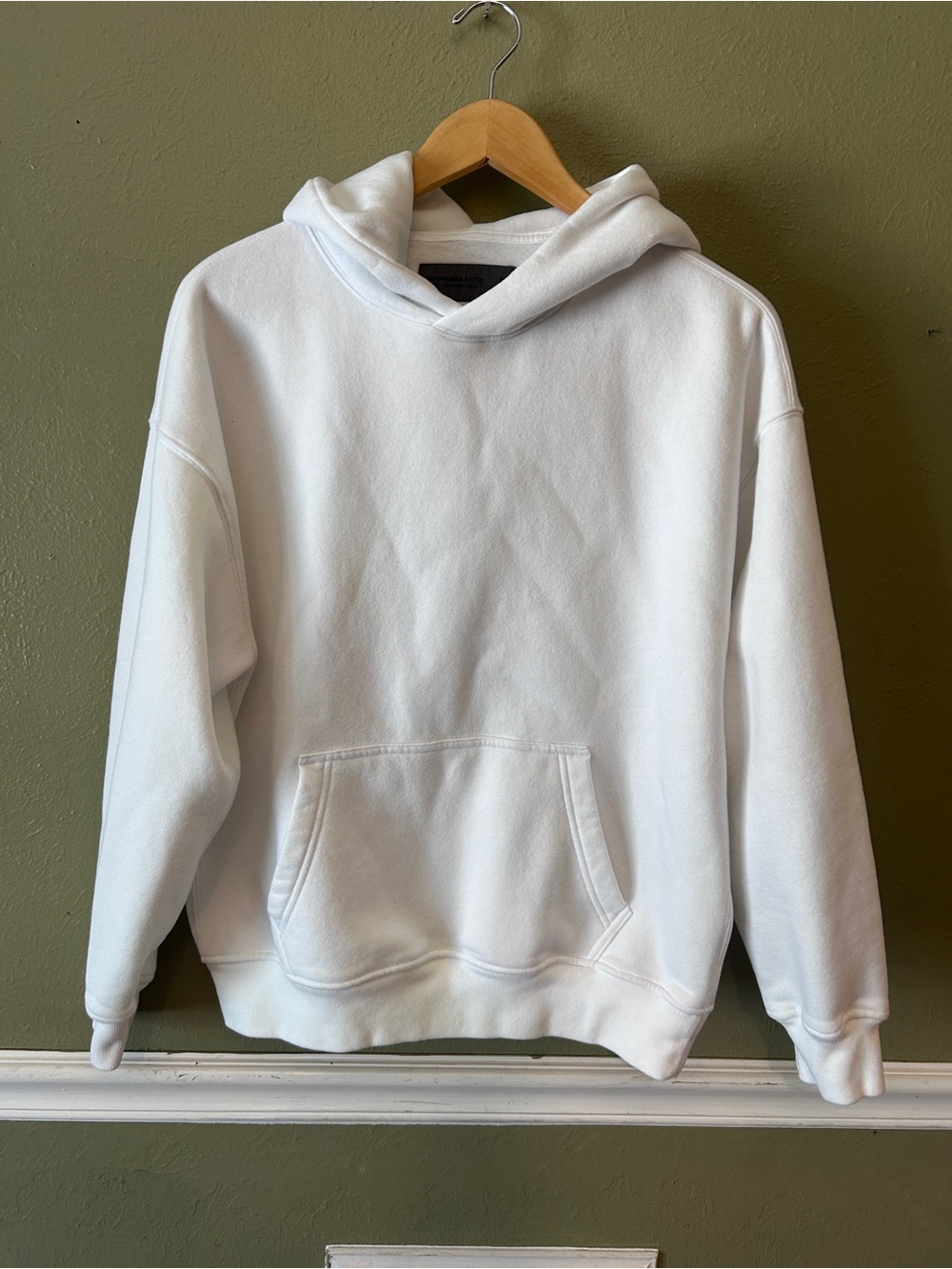 Abercrombie Soft AF Men's White Pullover Hoodie